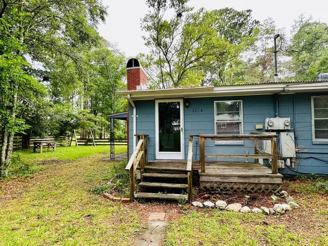 Building Photo - SEAGATE AREA - 1BD/1BA - Located just off ...