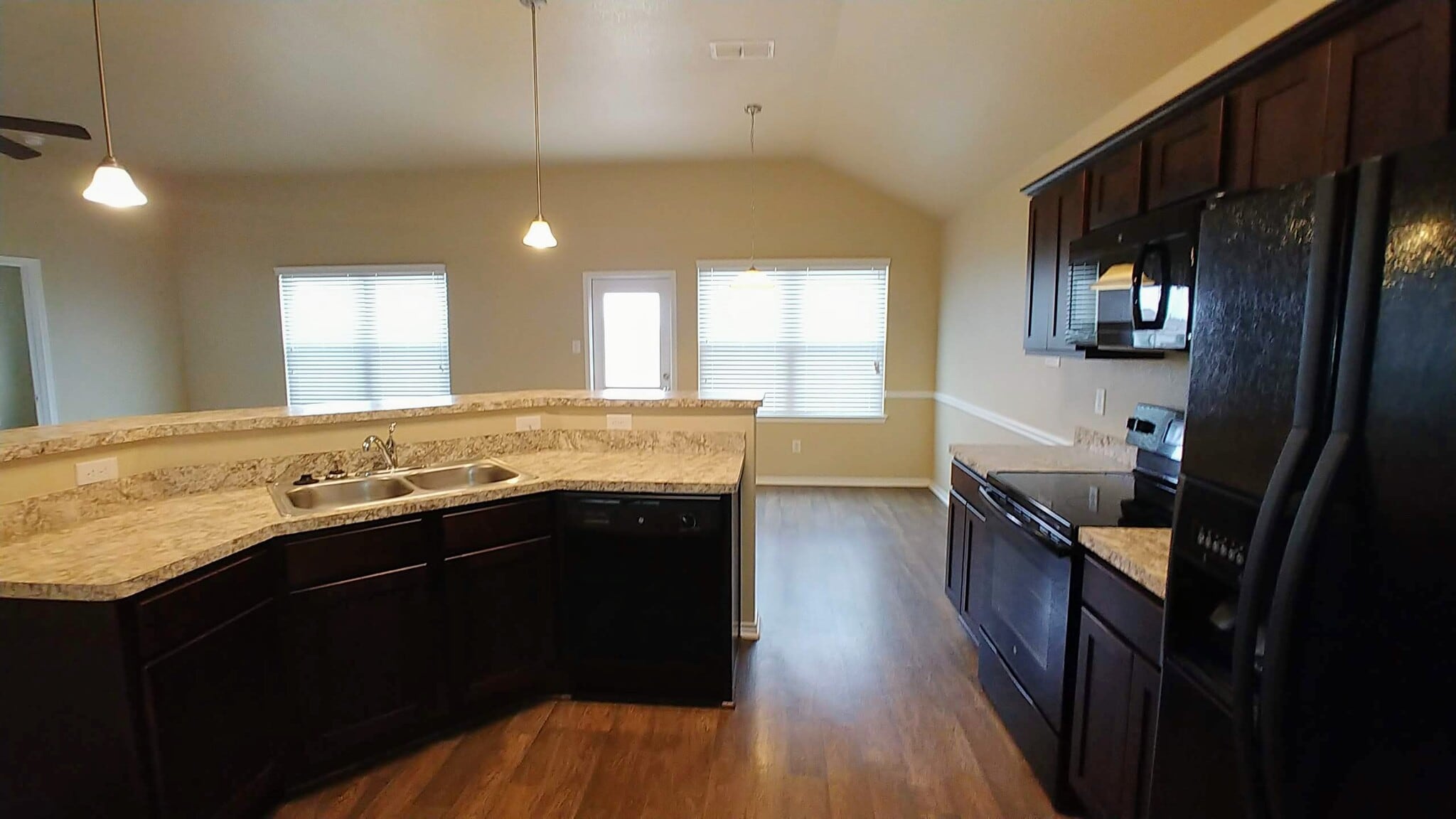 Building Photo - 1105 Wethersfield Ln