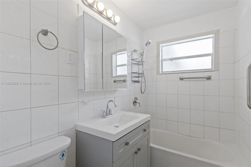 Building Photo - 1708 NW 58th Ave