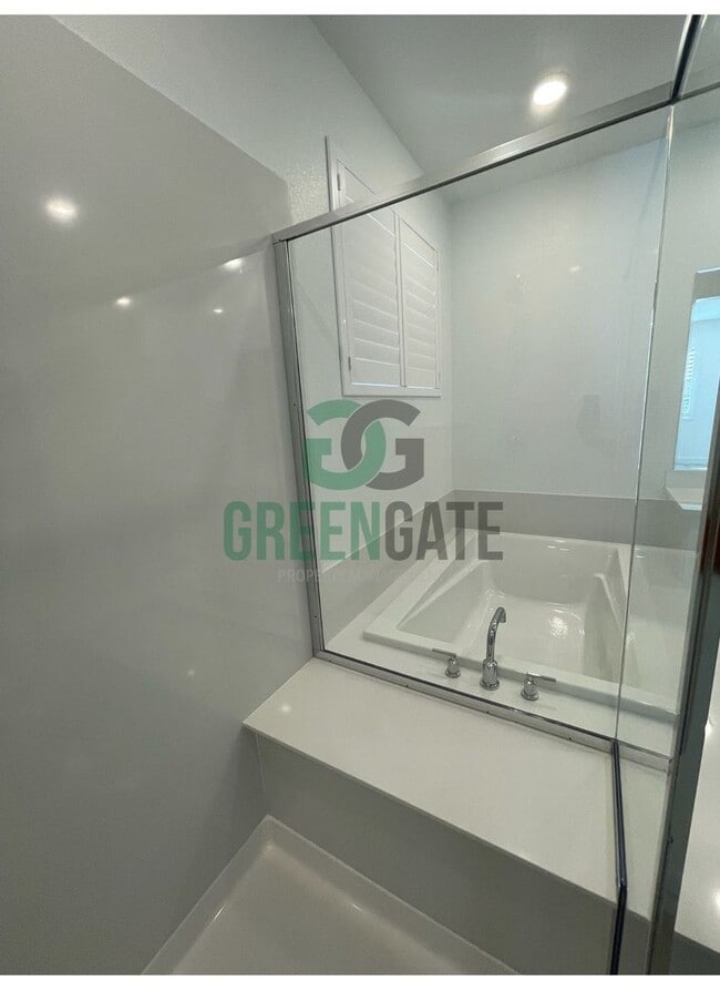 Building Photo - New Build in Tracy Hills!! 4 Bedroom 2.5 Bath AVAILABLE NOW!!