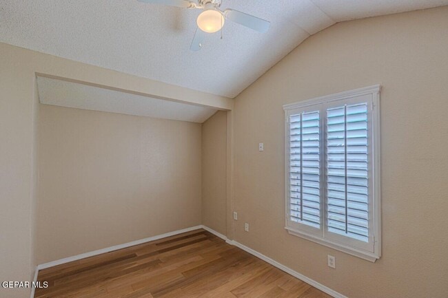 Building Photo - 1317 Amber Morgan Dr