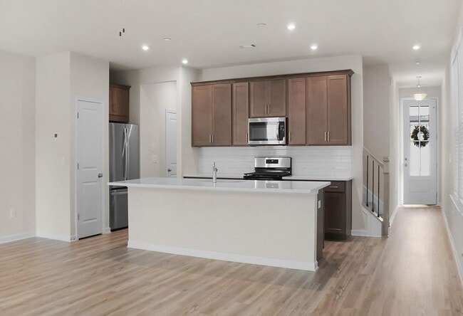 Building Photo - 4719 Canary Diamond Ln