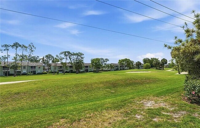 Building Photo - 1085 Forest Lakes Dr