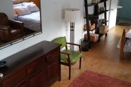 Building Photo - 2756 Locksley Pl