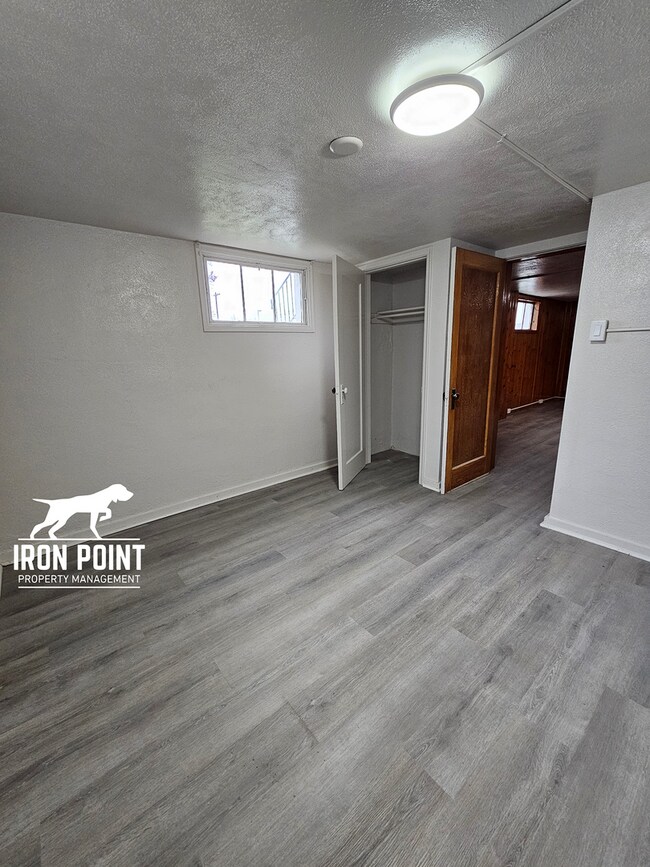 Building Photo - Move-in Special-Renovated 3bed/2bath home w/gas fireplace, garage, near downtown Caldwell.