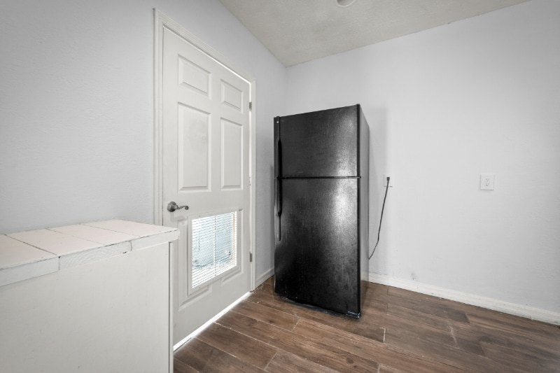 Building Photo - 1602 Wambolt St