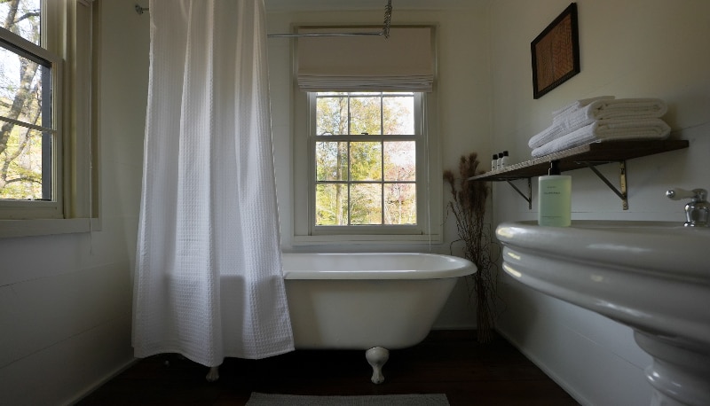 Building Photo - 5237 Meadows Mill Rd