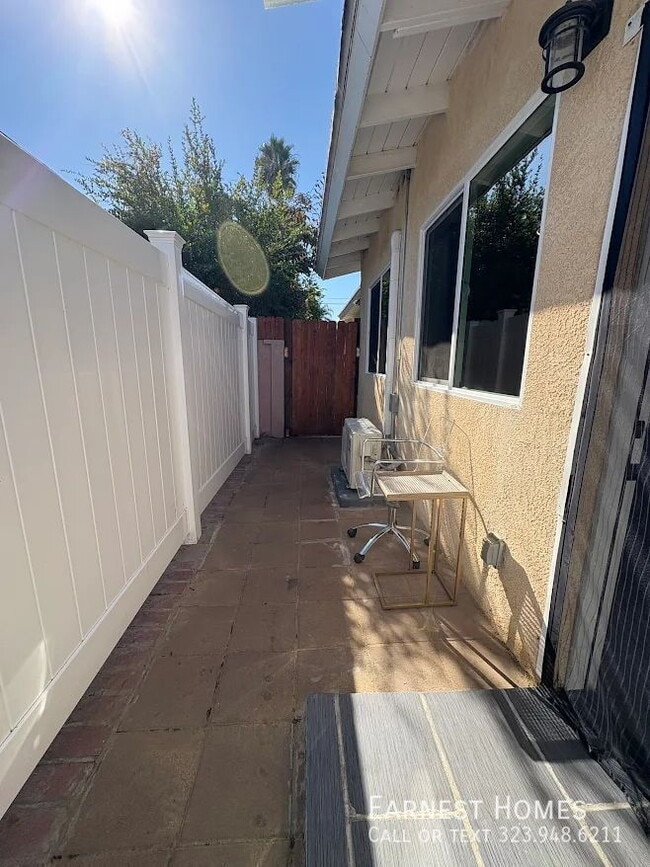 Building Photo - 19198 Erwin St