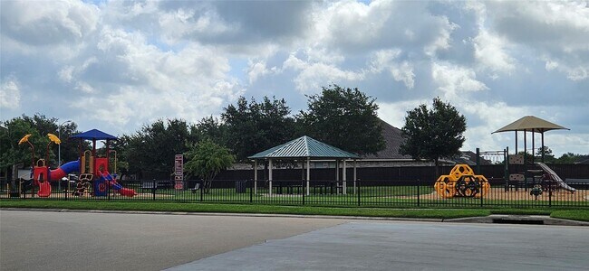 Building Photo - 919 Yorkshire Hollow Ln