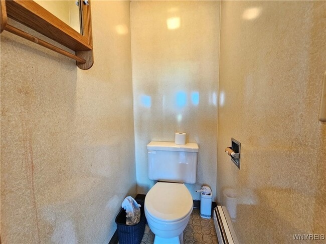 Building Photo - 1970 Sturgeon Point Rd