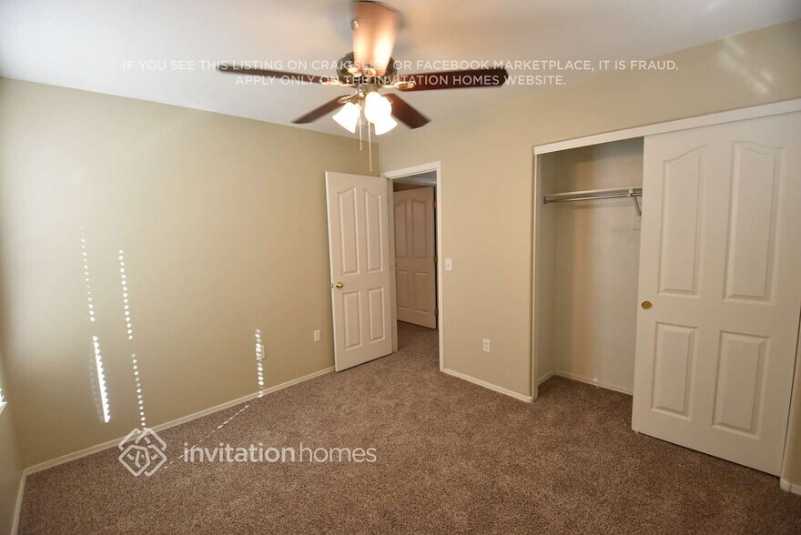 Building Photo - 1450 S Longspur Ln