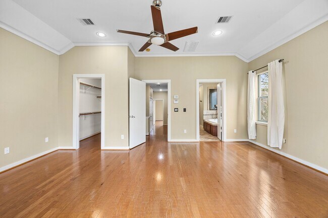 Building Photo - 510 Jackson Hill St