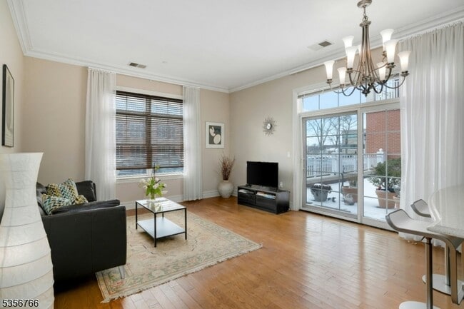 Building Photo - 50 Parmley Pl