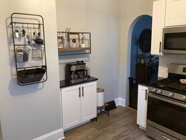 Coffee bar. - 1265 Jackson Ave