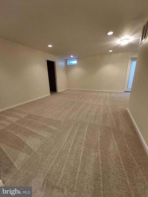 Building Photo - 20939 Calais Terrace