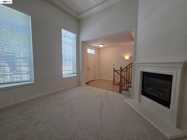 Building Photo - 3727 Whitworth Dr