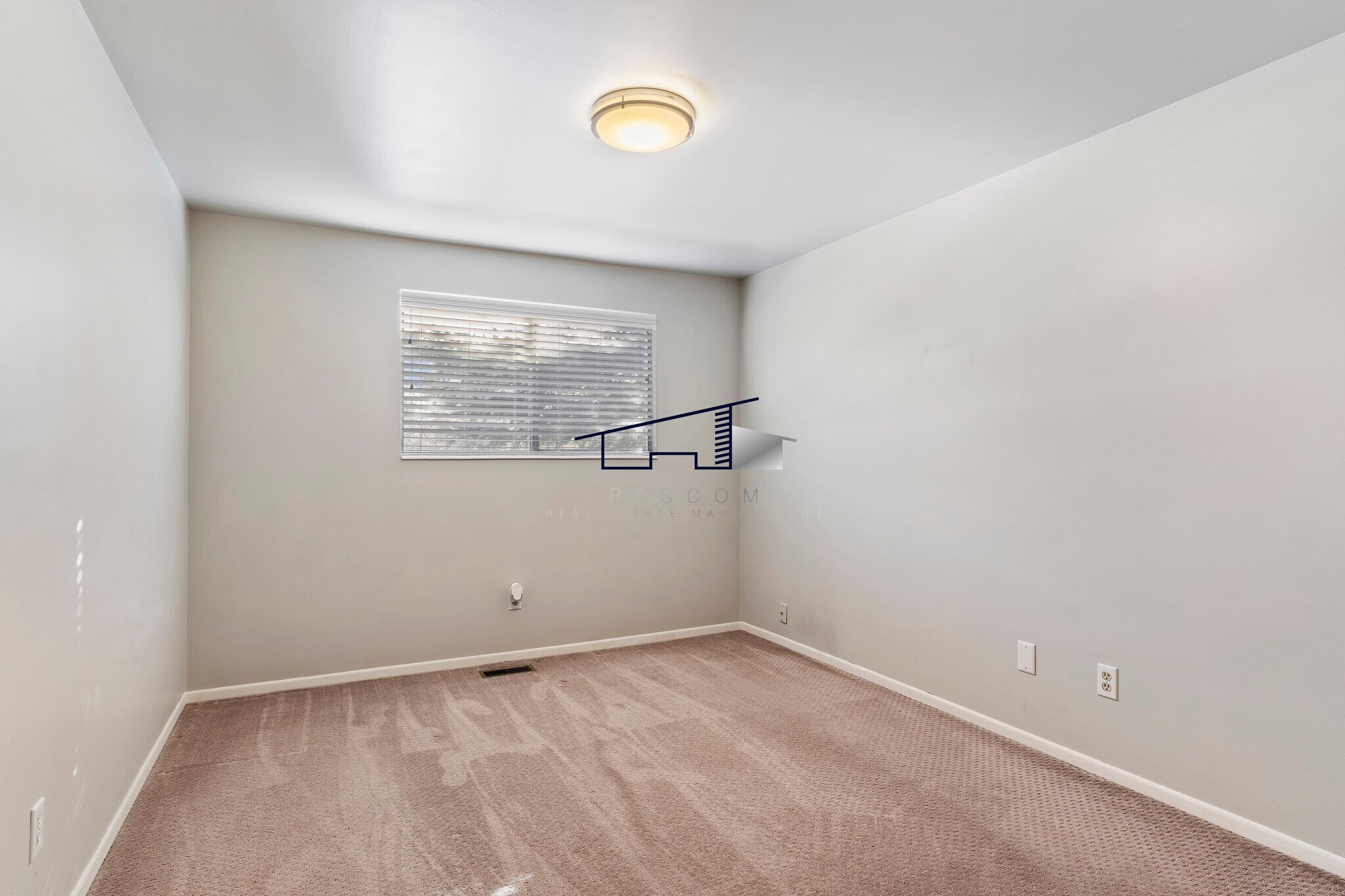 Building Photo - 1186 E 3150 N