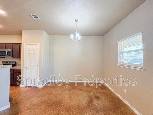 Building Photo - 1559 Kal Ct