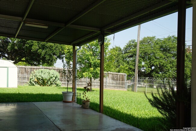 Building Photo - 4626 Newcome Dr