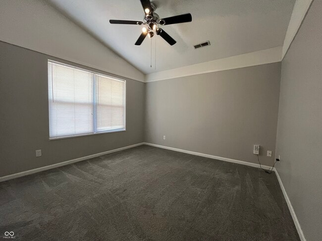 Building Photo - 6545 Aintree Pl