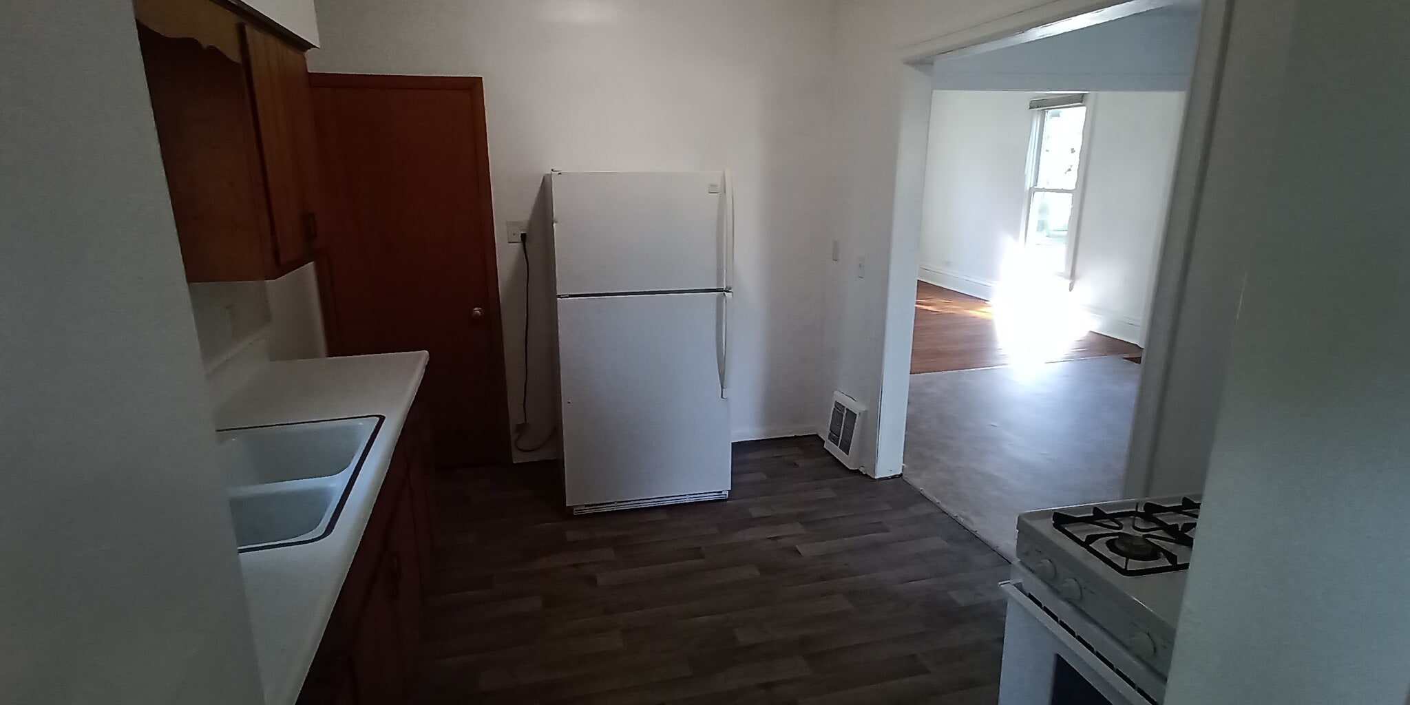 Kitchen - 138 Harrison St