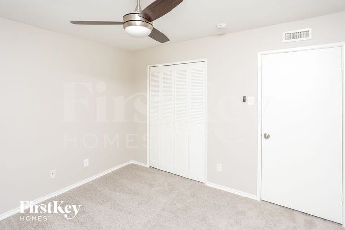 Building Photo - 2105 Highbury Rd