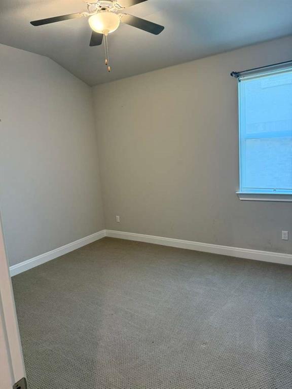 Building Photo - 141 Seminole Dr
