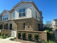 Building Photo - 139 Farmhouse Dr