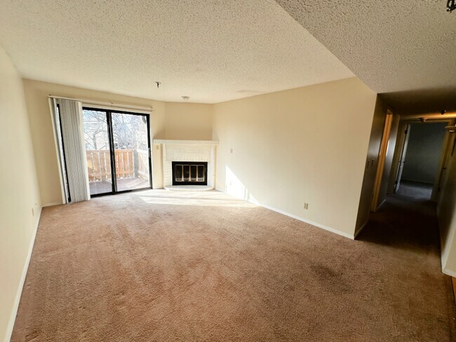Building Photo - 1340 Brook St
