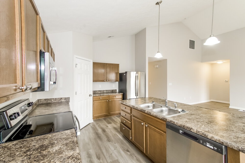 Building Photo - 2532 Copper Hill Dr