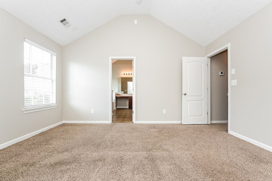 Building Photo - 1152 Gable Terrace