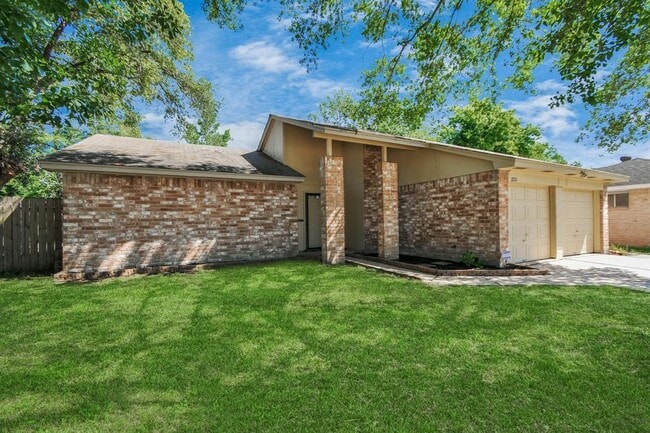 Building Photo - 13734 Cologne Dr