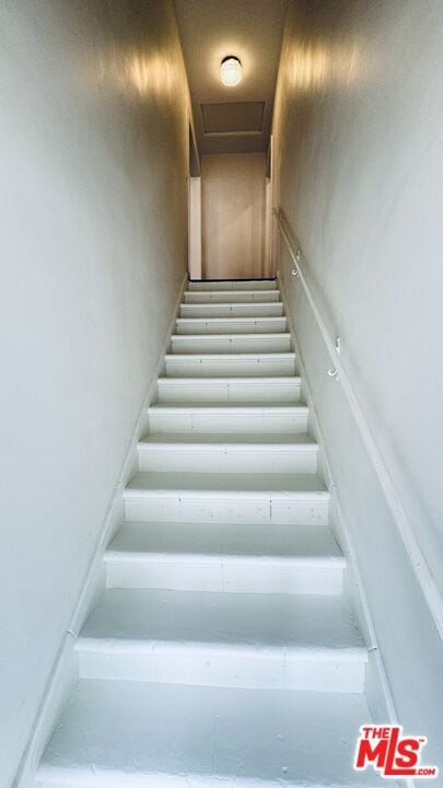 Building Photo - 410 S Spalding Dr