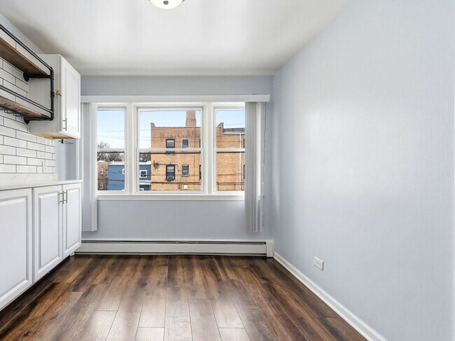 Building Photo - 5151 W Agatite Ave