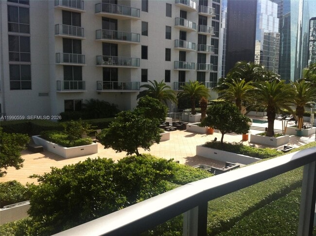 Building Photo - 1050 Brickell Ave