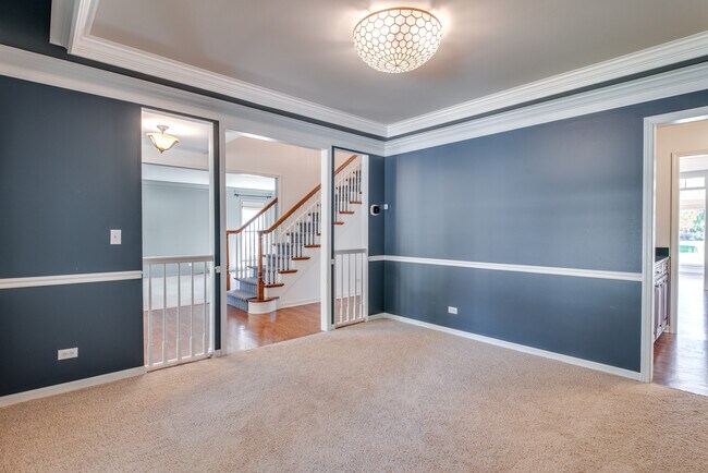 Building Photo - 3631 Falkner Dr