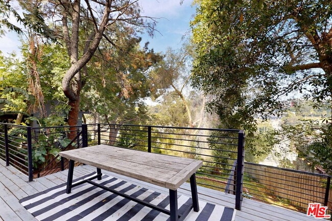 Building Photo - 3424 Oak Glen Dr