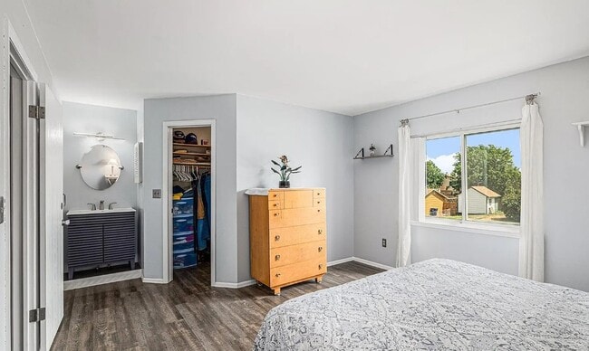 Building Photo - 18699 E Colorado Dr