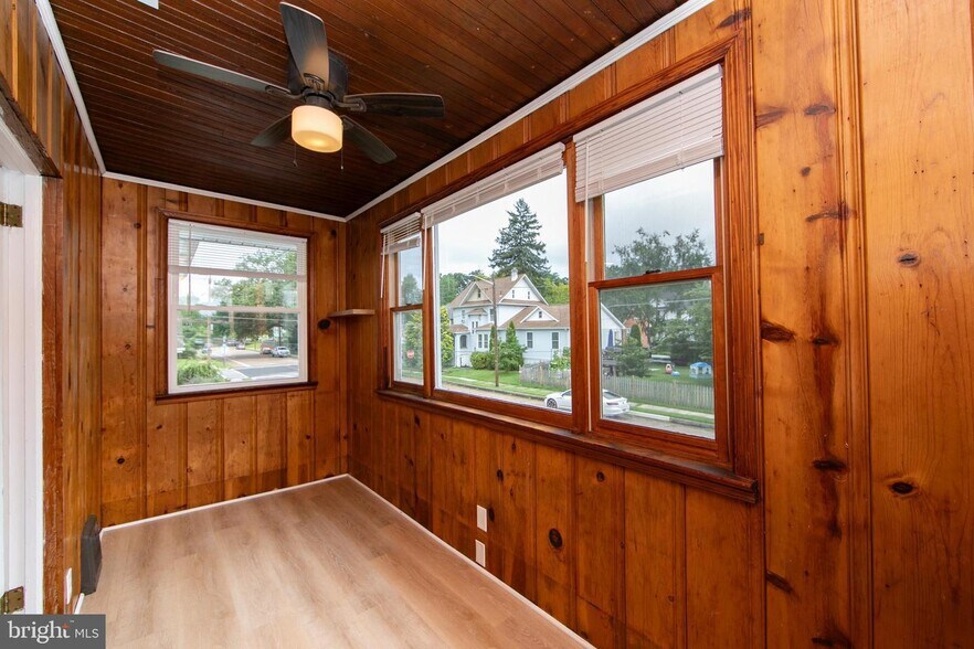 Building Photo - 312 4th Ave