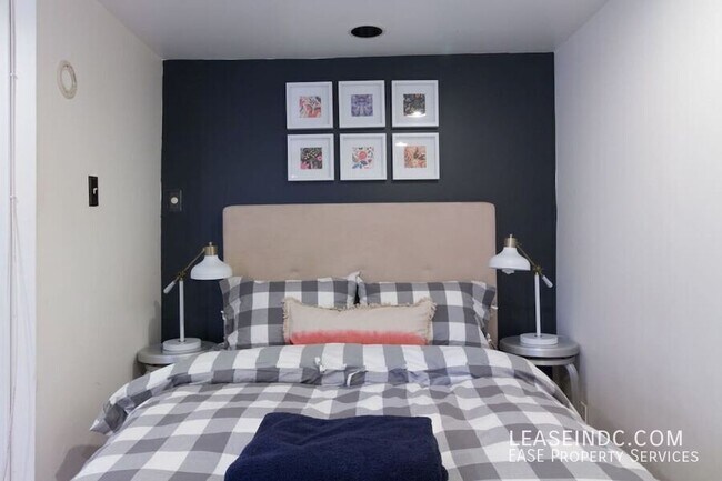 Building Photo - 3511 Center St NW