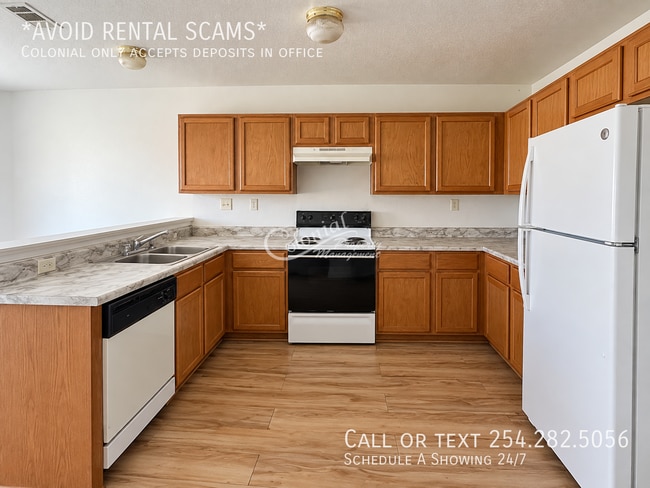 Building Photo - 3414 Cantabrian Dr