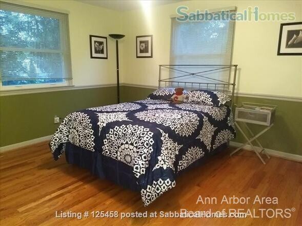 Building Photo - 3531 Windemere Dr