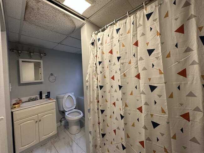 Building Photo - 112 Peabody St