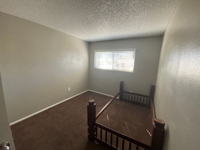 Building Photo - Northern Lanai 2 Bed 1 Bath