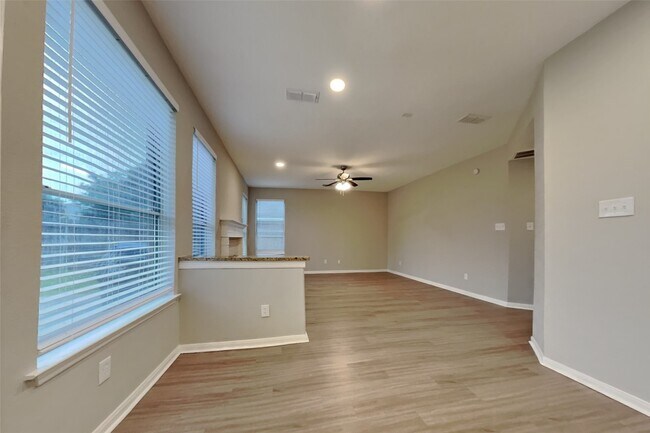 Building Photo - 6722 Cedar Path