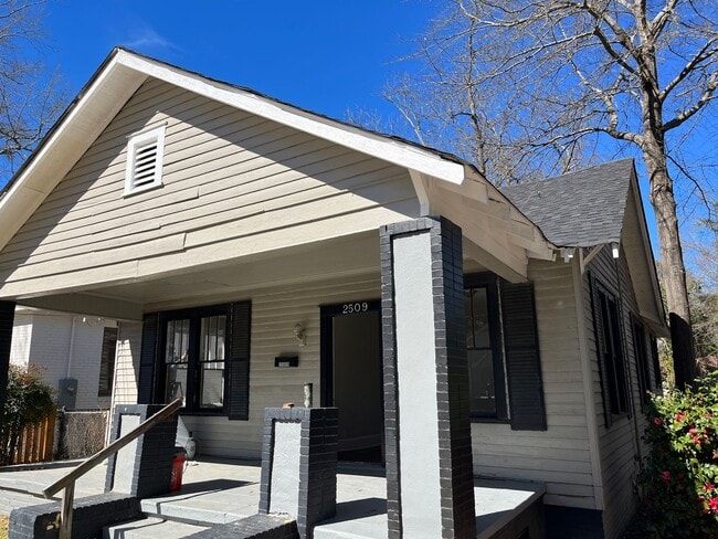 Primary Photo - **ON HOLD**Total Electric**4 Bedroom / 2 B...