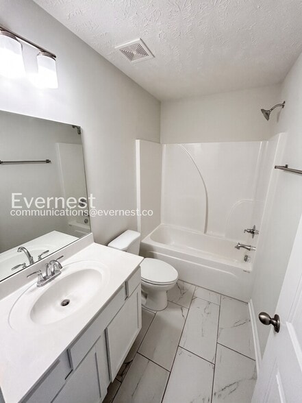 Building Photo - 212 Ansley Wy