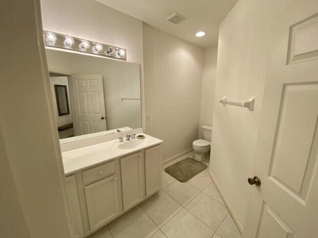 Building Photo - 8938 Sandshot Ct