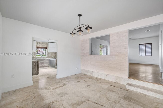 Building Photo - 438 Mendoza Ave