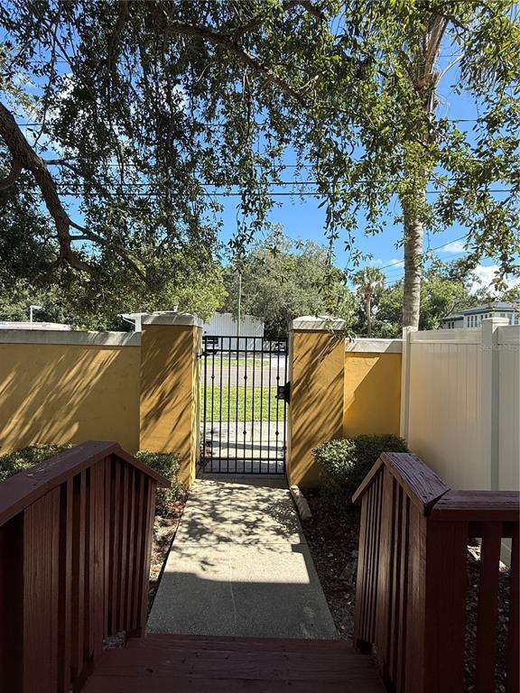 Building Photo - 3336 Las Campos Pl